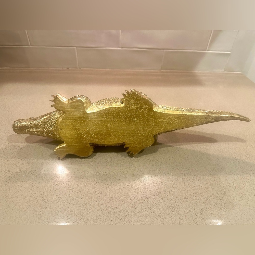 Gold Gator!  Eclectic Resin Solid Candle Holder - Gold Finish - Picture 5 of 7